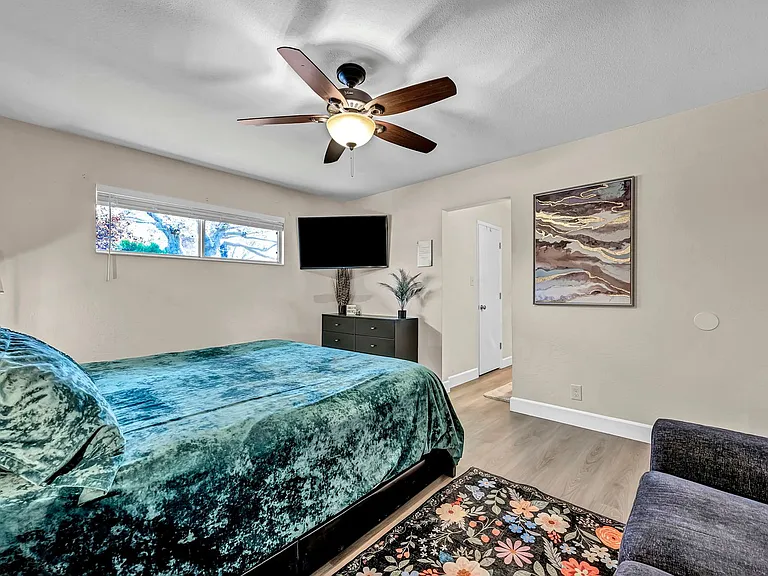 1490 Foster Dr — Photo 26
