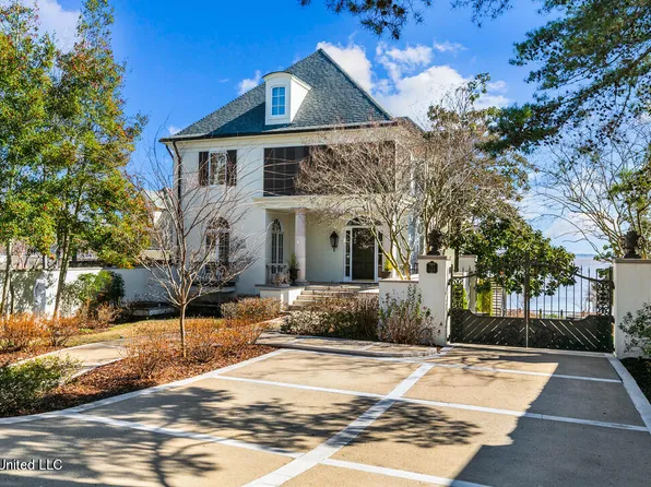 133 Overlook Pointe Dr, Ridgeland, MS 39157