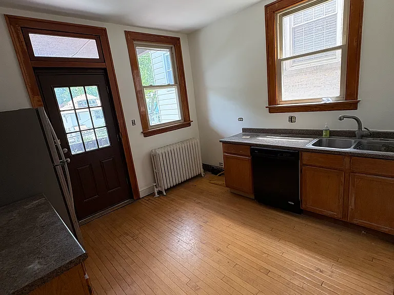 6641 N Ashland Ave #1 — Photo 9
