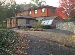 525 Atkins Dr, Luray, VA 22835