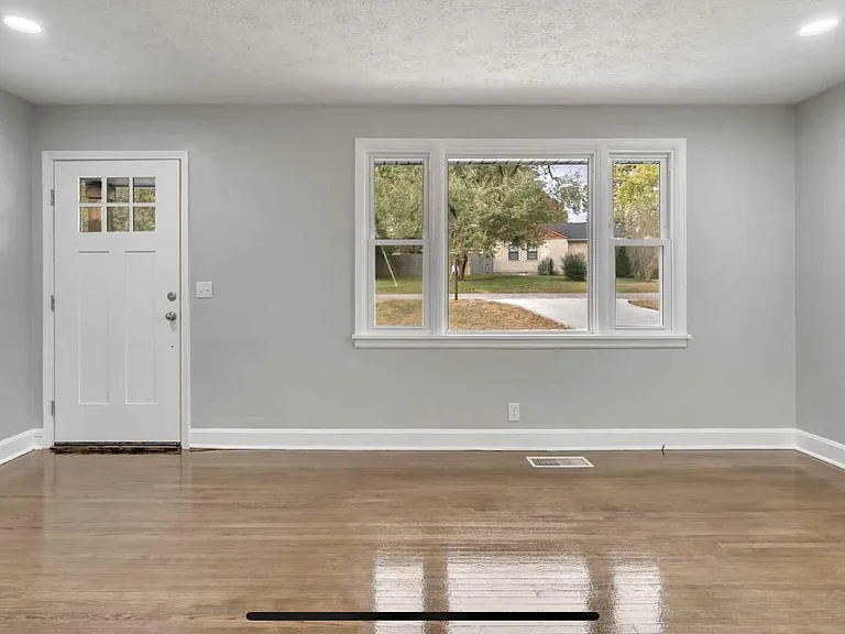 2929 Teakwood Dr — Photo 9