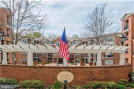1st image of 2907 Saintsbury Plz APT 306