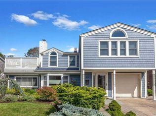 23 Matlock St, Long Beach, NY 11561