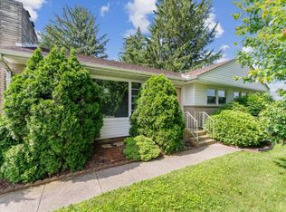 963 W Main St, Newark, OH 43055