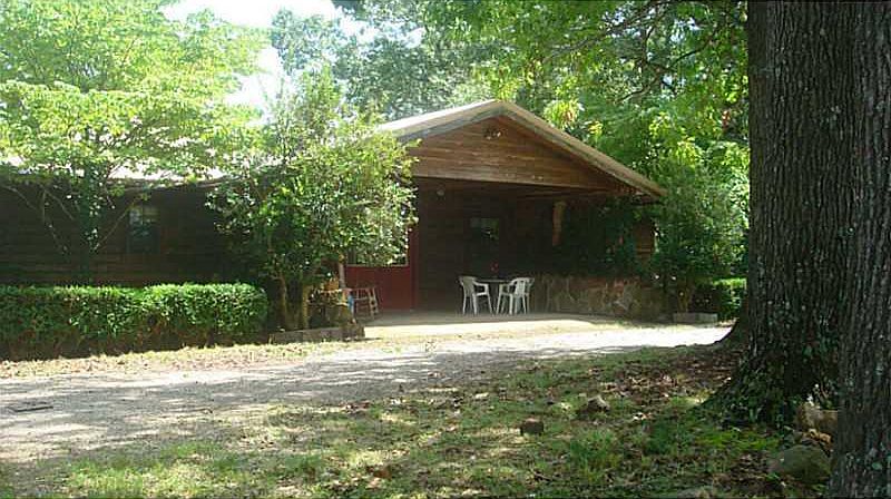2nd image of 3828 Mundell Rd