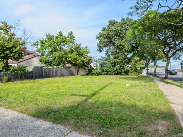 3247 Brower Avenue, Oceanside, NY 11572