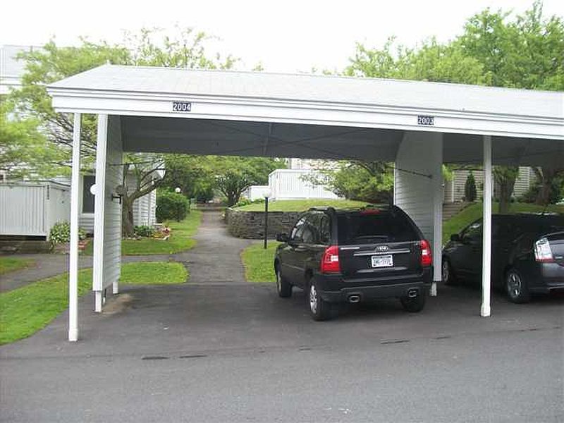 3rd image of 2004 ROCKPORT Court