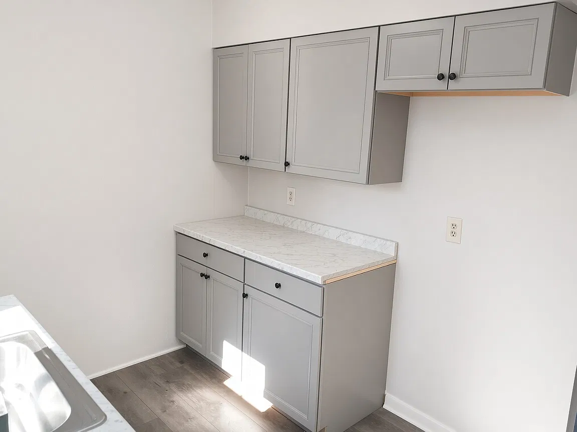 3 bed, 1.5 bath, $1,800 — Photo 4
