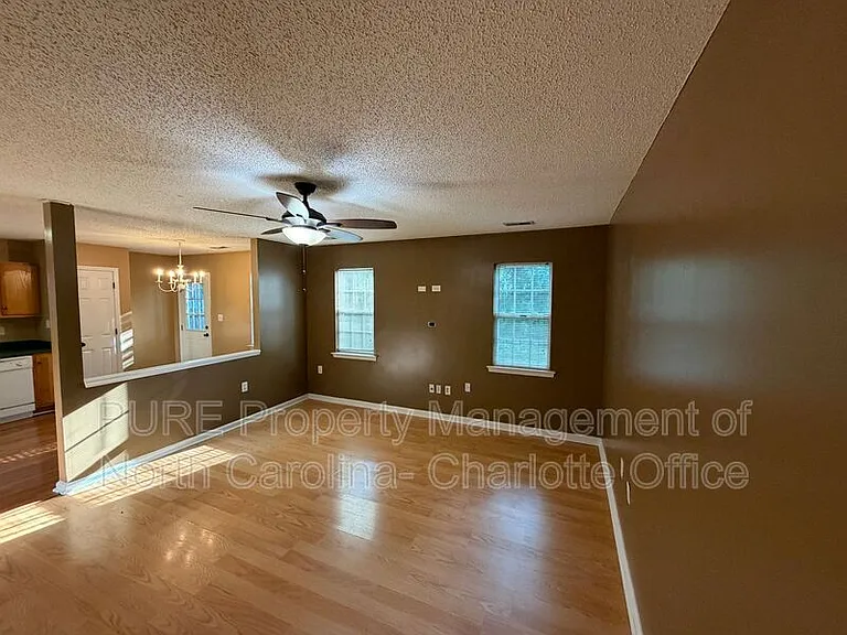6606 1st Ave — Photo 5