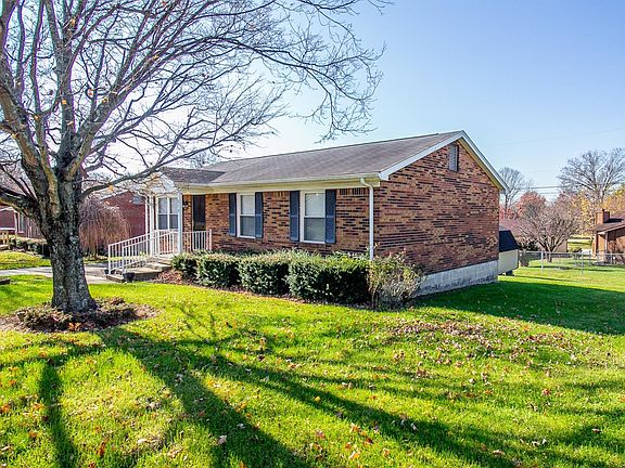 3rd image of 218 Windham Hill Ct