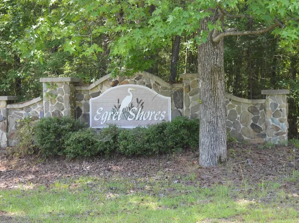 172 Colonels Cir, Ridgeway, SC 29130