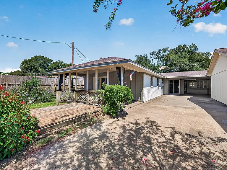 1007 E Baker Rd — Photo 20