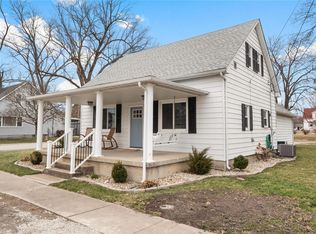 2 E Birch St, New Baden, IL 62265