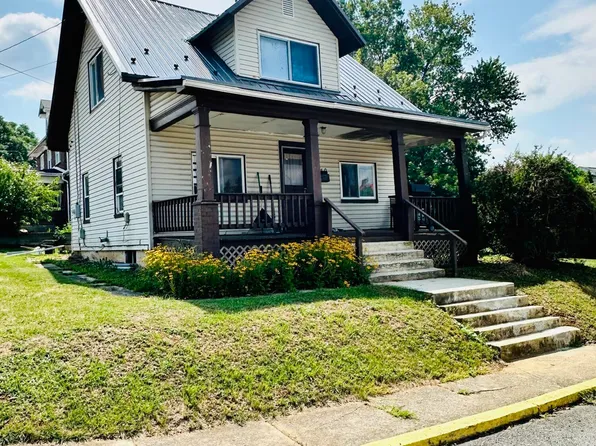 330 N 3rd St, Mc Connellsburg, PA 17233