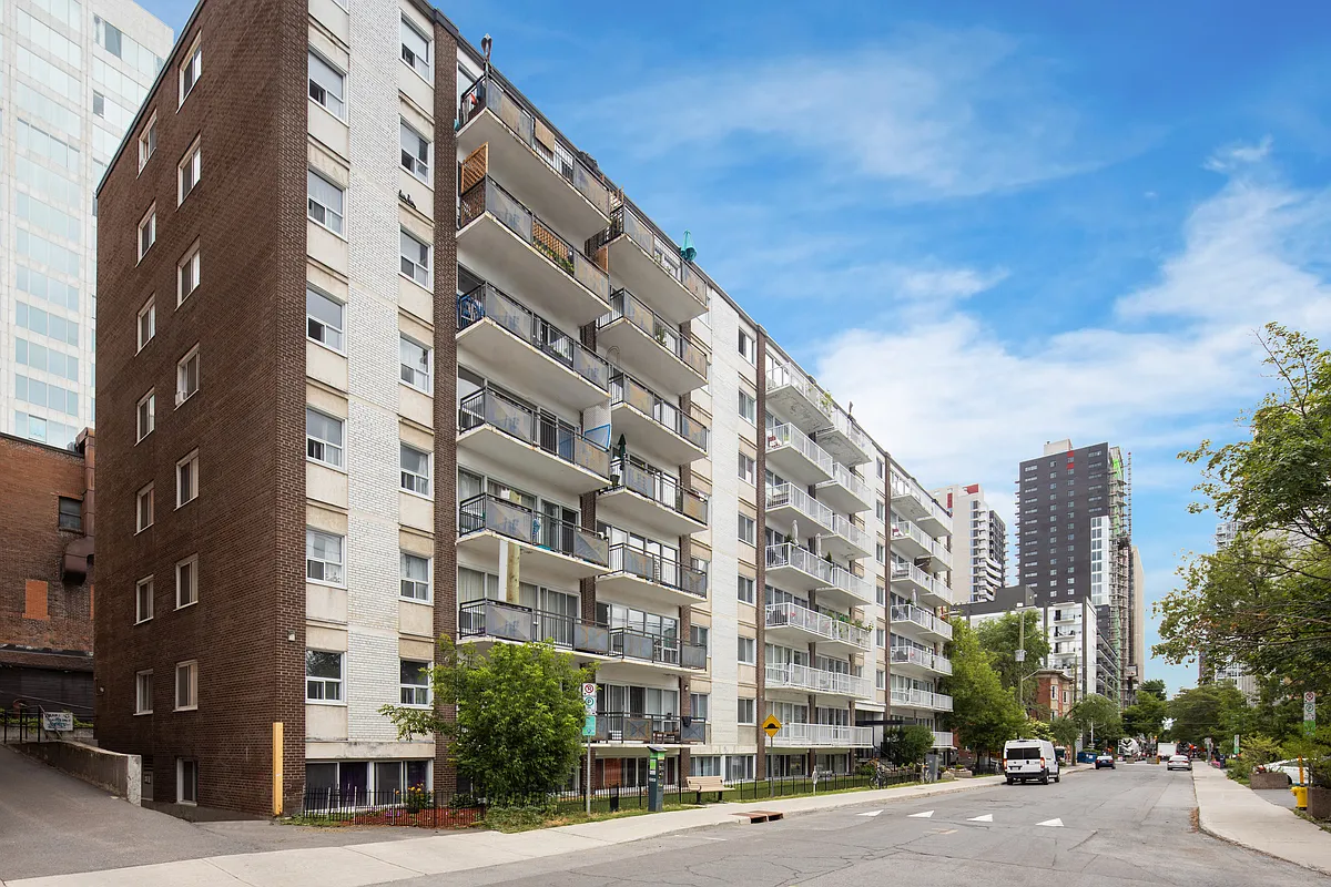 Building Photo - 153 Nepean St