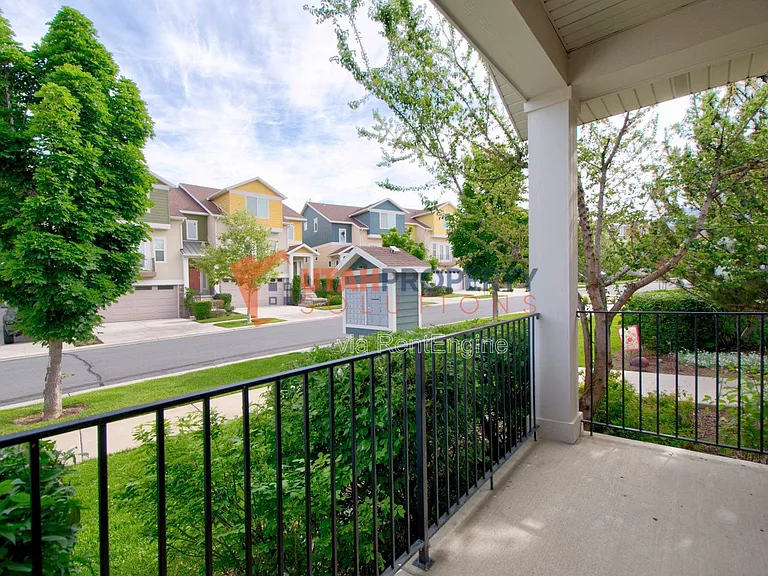 1046 E Quarry View Way — Photo 23