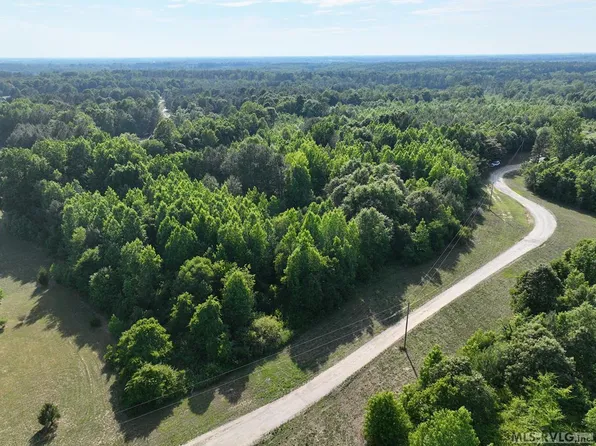 1559 Reed Rd, La Crosse, VA 23950