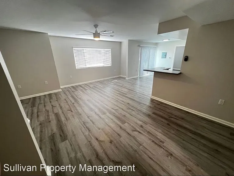 7720 Crescent Ave — Photo 2