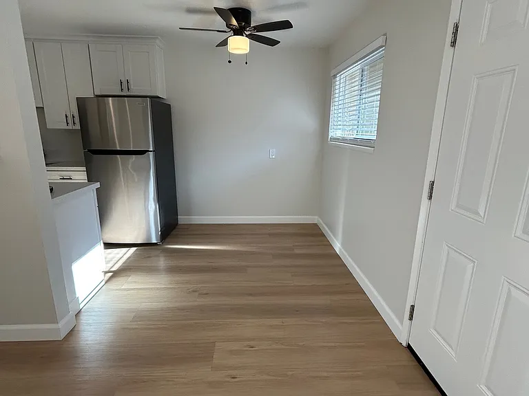 3745 Miramar Way — Photo 13