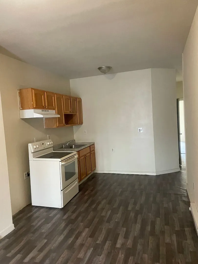 5422 W Girard Ave — Photo 2