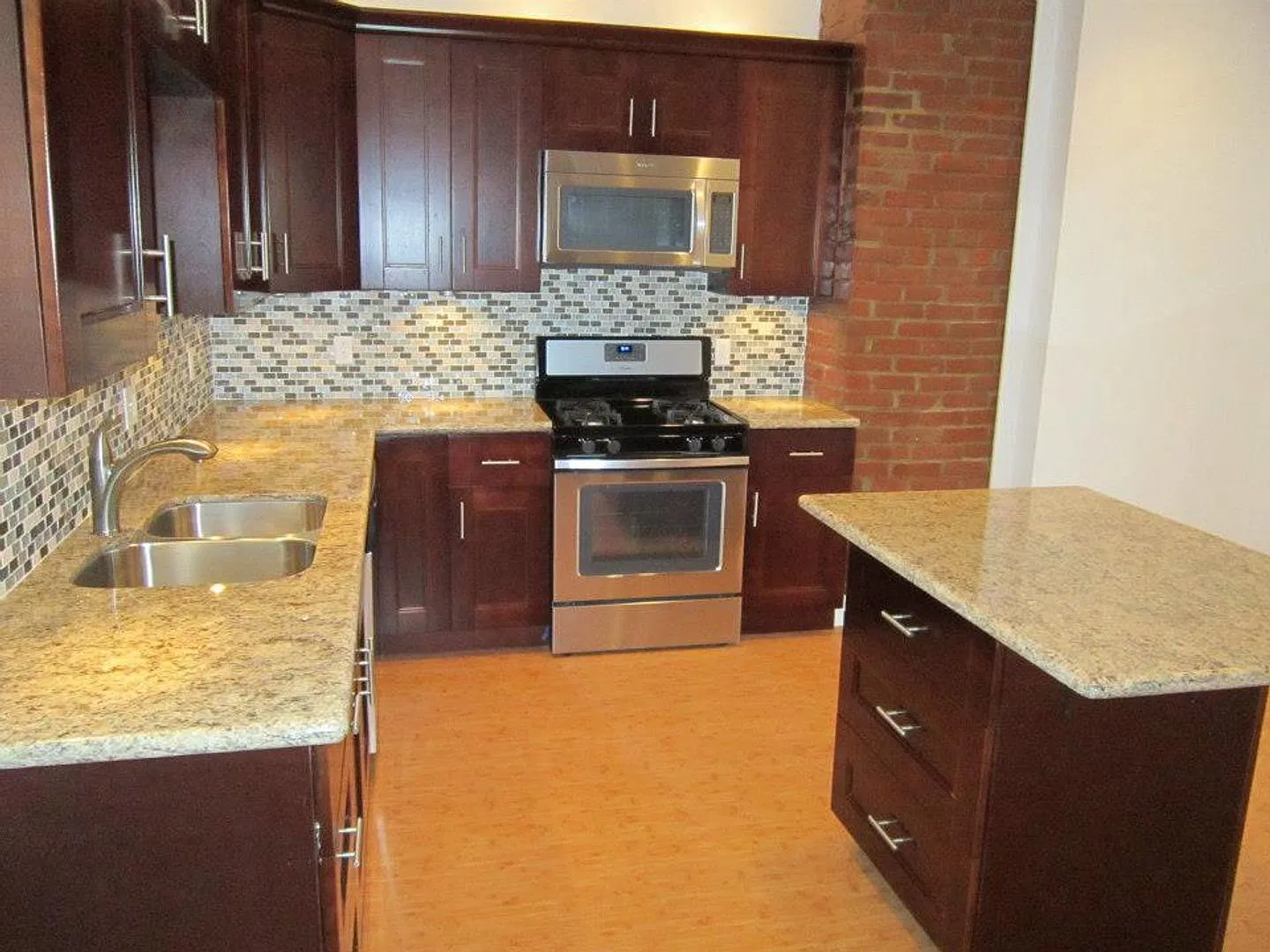 Student Housing - South Side — Photo 2