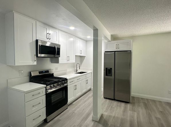 9081-9195 Cerritos Ave #9155-7
