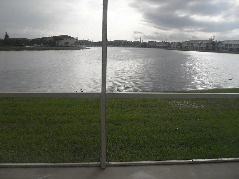4234 Emerald Vis — Photo 20
