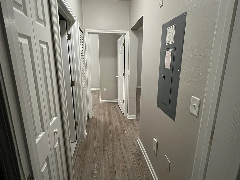 6985 Ortega Woods Dr — Photo 16