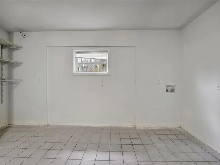 631 Harbor Ave — Photo 28