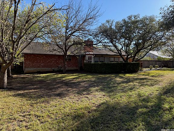 2nd image of 105 ridge trail