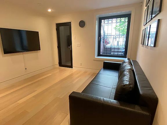 2nd image of 232 W 123rd St #G