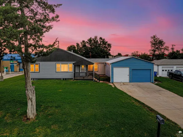 1028 W 5th St, Junction City, KS 66441