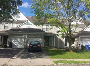 34 Tattersall Dr, Burlington Township, NJ 08016