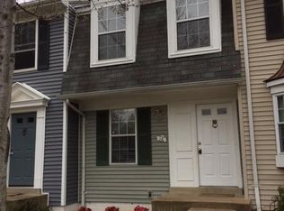 16 Southall Ct, Sterling, VA 20165