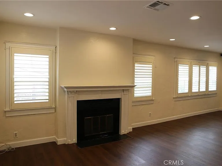 1323 N Cherokee Ave — Photo 10