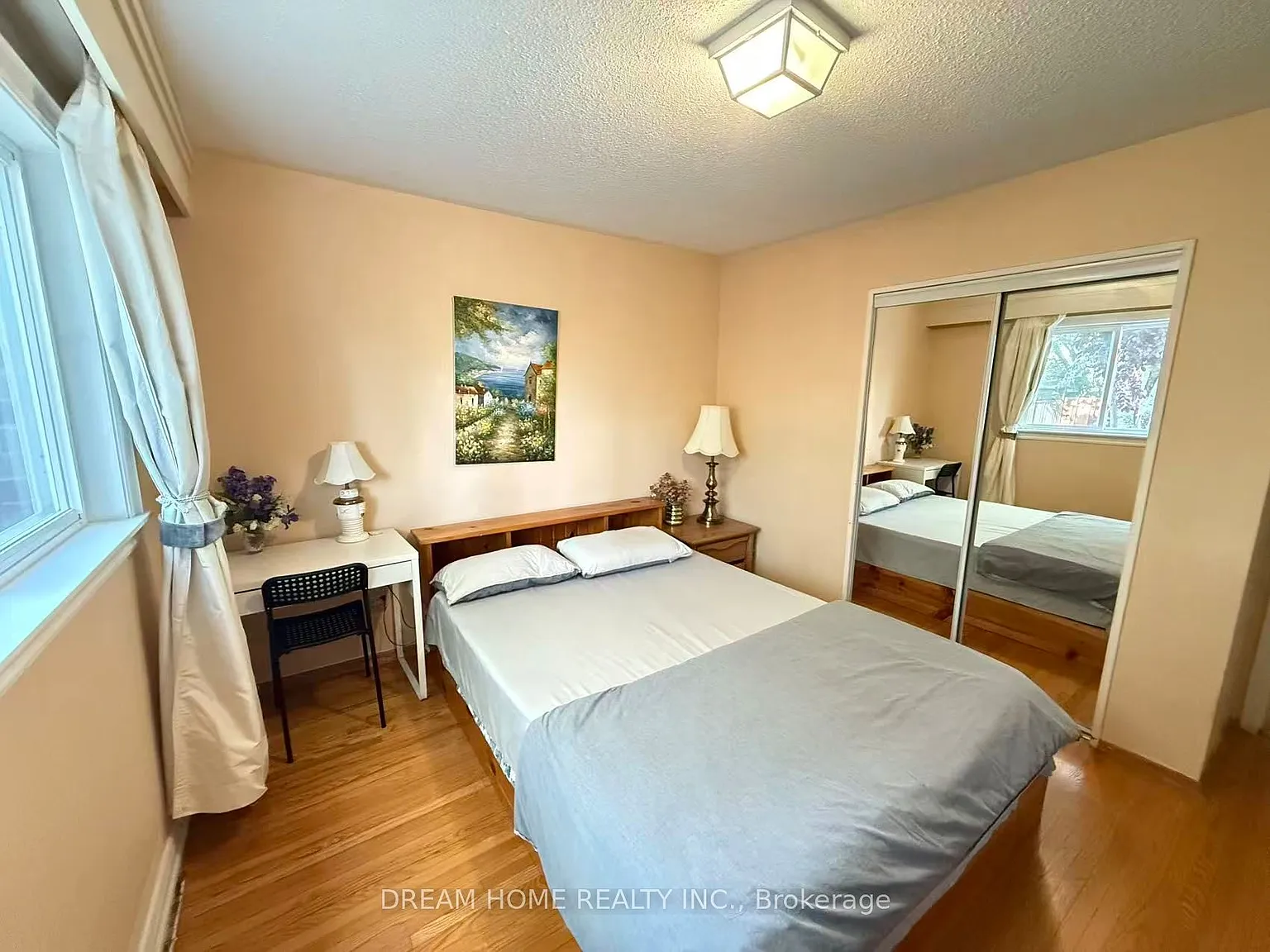 3 bed, $2,300 — Photo 4