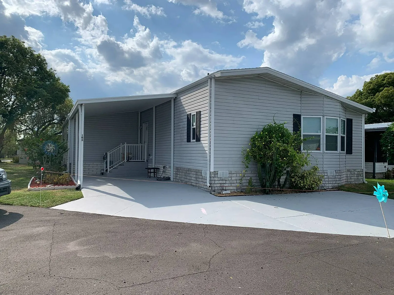 2 bed, 2.0 bath, 1443 sqft, $1,700 — Photo 2