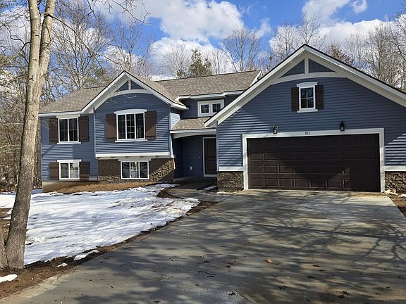 3rd image of 911 Apple Ridge Ct