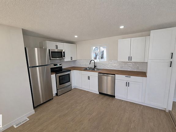 3rd image of 305 Calahoo Rd #92