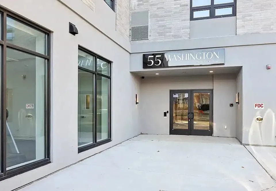 55-56 Washington St #4C