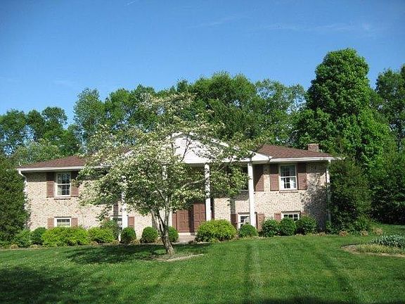 2nd image of 181 Cypress Dr