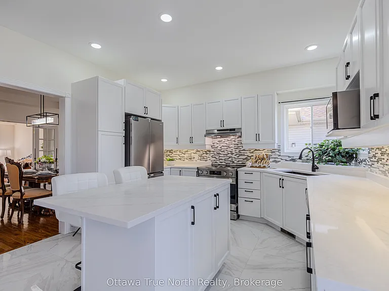19 Black Tern Cres — Photo 11