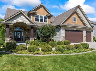 W229N4435 Bridge St, Pewaukee, WI 53072