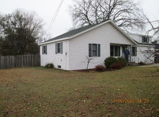 3957 Nicolet Dr, Green Bay, WI 54311