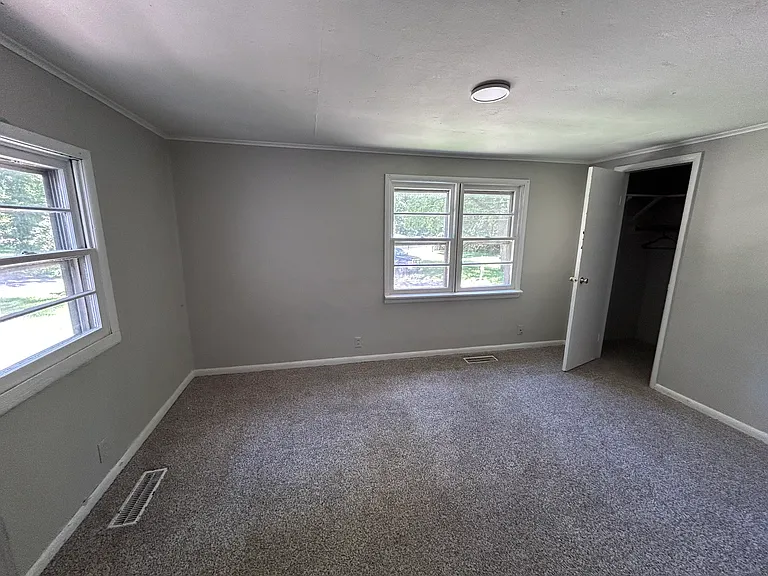 8785 Hillside Pkwy — Photo 8