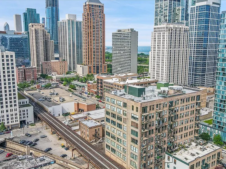 1323 S Wabash Ave #201 — Photo 34