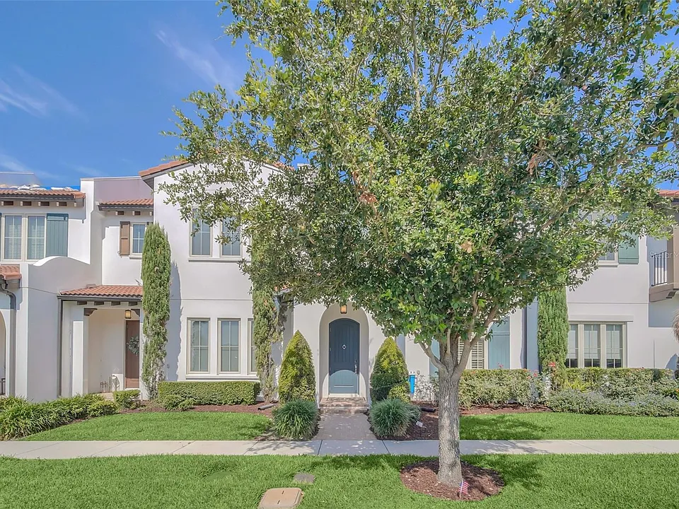 8878 Bismarck Palm Dr