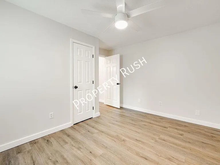 1524 Happy Valley Rd — Photo 15