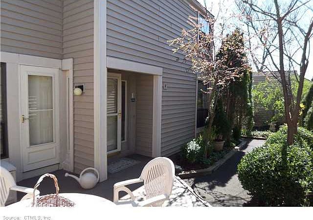 1st image of 4 Clemens Ct