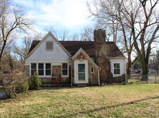 3030 E Beaumont St, Springfield, MO 65804